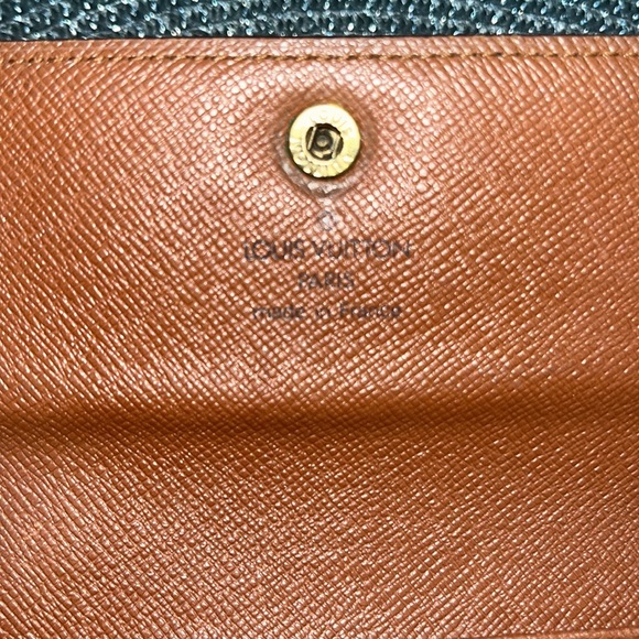 Authentic LV Monogram Trifold 💰 - Picture 3 of 9